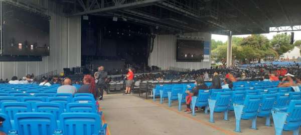 Truliant Amphitheater, section: 9, row: Q, seat: 1