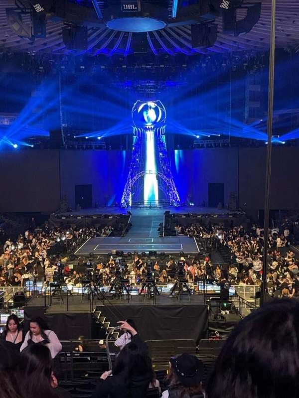 Oakland Arena, section: 107, row: 21, seat: 17