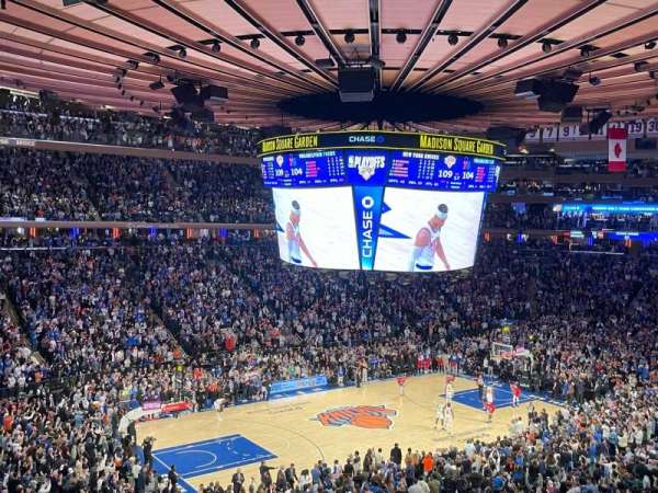 Madison Square Garden, section: 221, row: 2, seat: 16