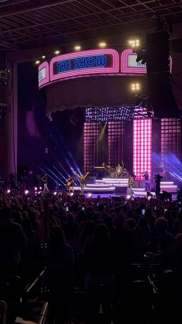 Ruoff Music Center, section: G, row: E, seat: 23