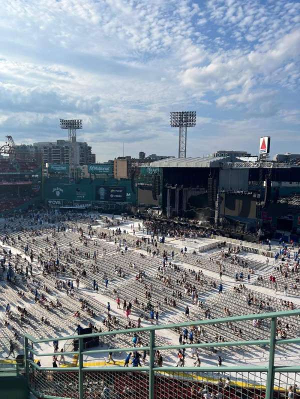 Fenway Park, section: Pavilion 15, row: F, seat: 3