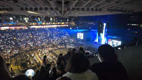 Oakland Arena, section: 203, row: 7, seat: 3