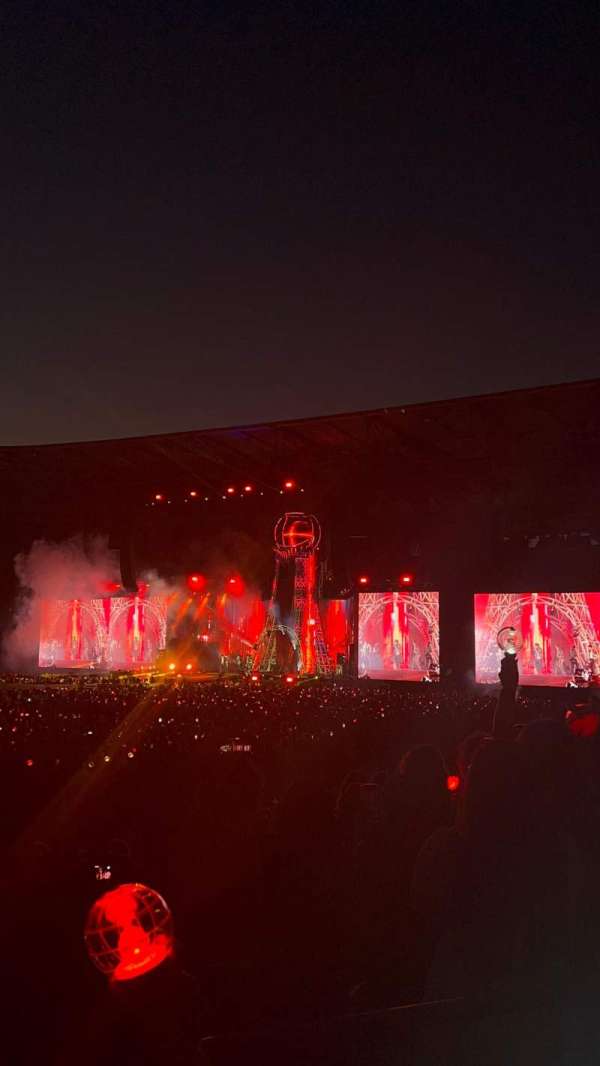 BMO Stadium, section: 115, row: J, seat: 4
