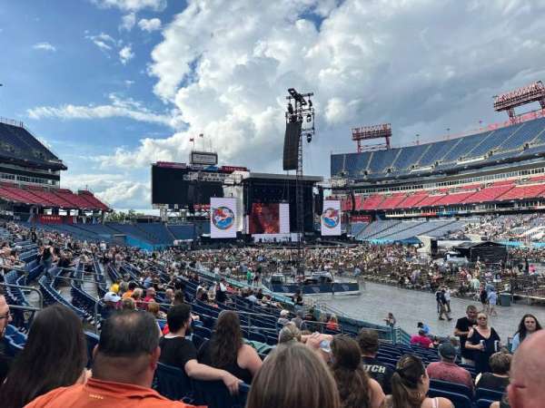 Nissan Stadium, section: 130, row: R, seat: 1