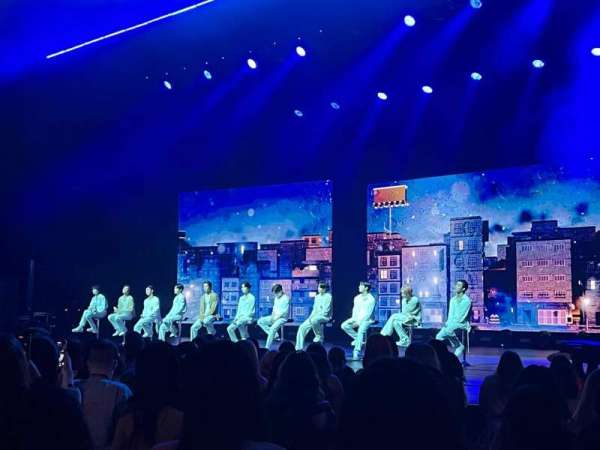 Radio City Music Hall, section: Orchestra 2, row: LL, seat: 210