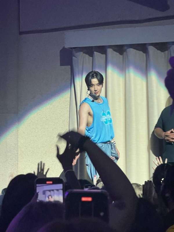 Radio City Music Hall, section: Orchestra 2, row: LL, seat: 210