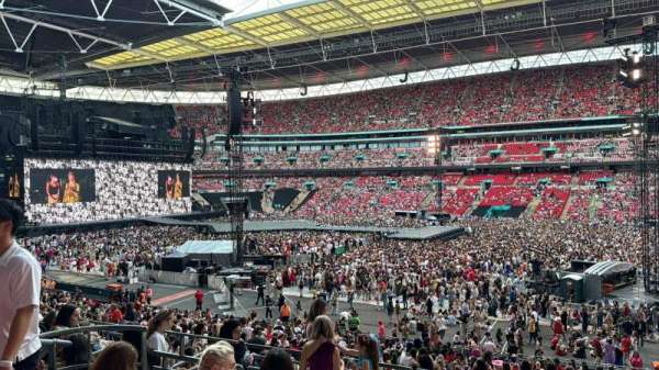 Wembley Stadium, section: 121, row: 35, seat: 267