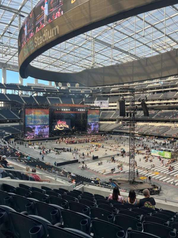 SoFi Stadium, section: 224, row: 9, seat: 3