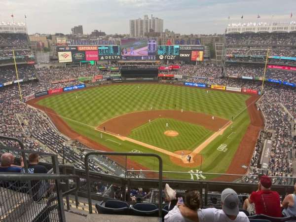 Yankee Stadium, section: 420C, row: 5, seat: 20