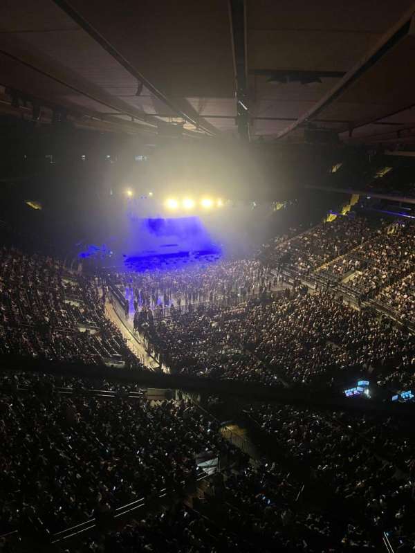 Madison Square Garden, section: 301, row: 1, seat: 16