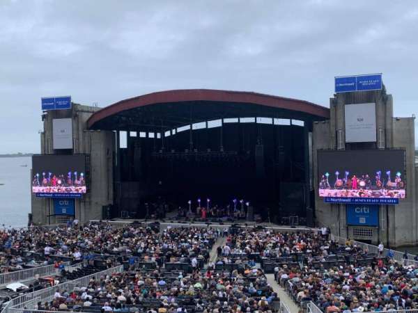 Jones Beach Theater, section: 202, row: HH, seat: 30