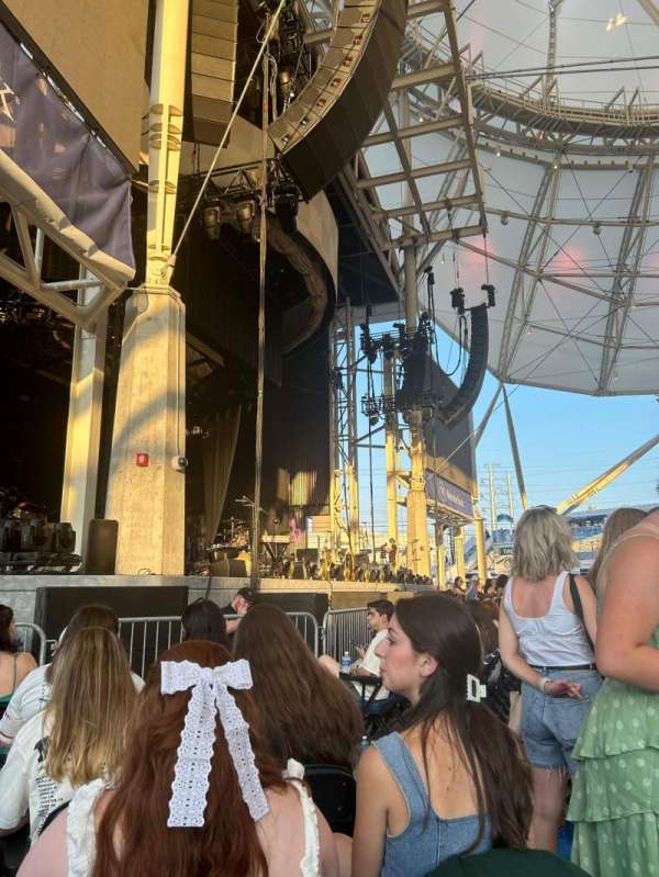 Hartford Healthcare Amphitheatre, section: 101, row: F, seat: 3