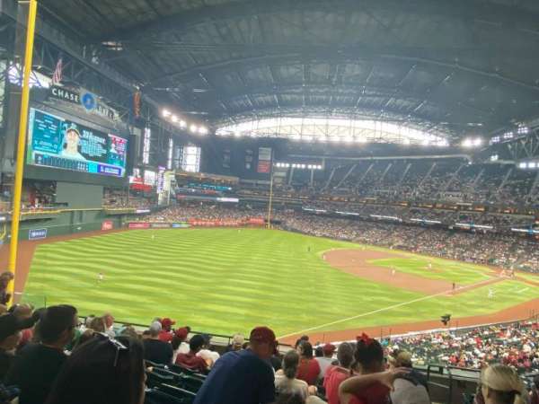 Chase Field, section: 220, row: 7, seat: 4