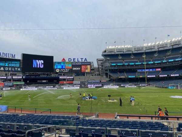 Yankee Stadium, section: 125, row: 8, seat: 10