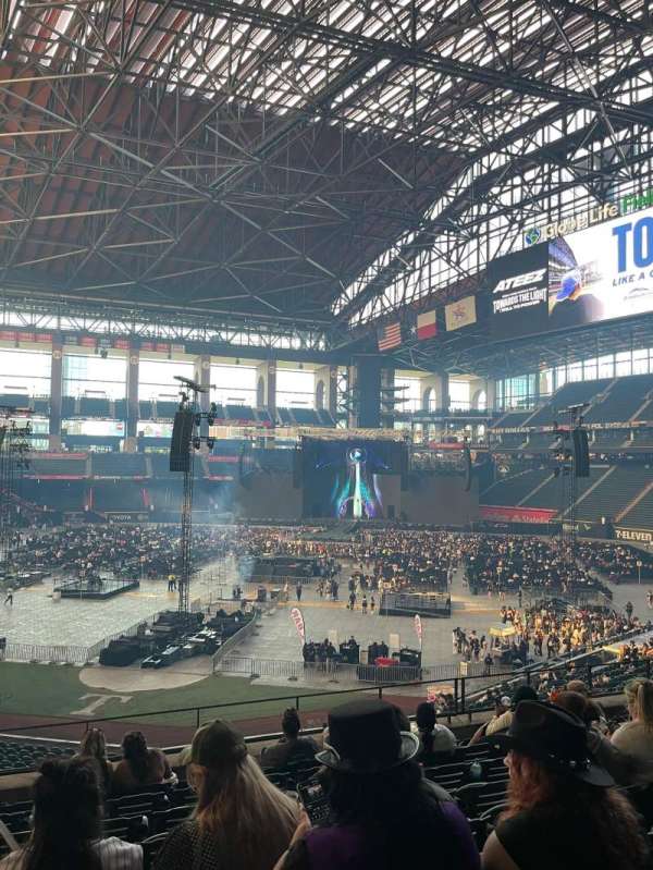 Globe Life Field, section: 116, row: 9, seat: 7