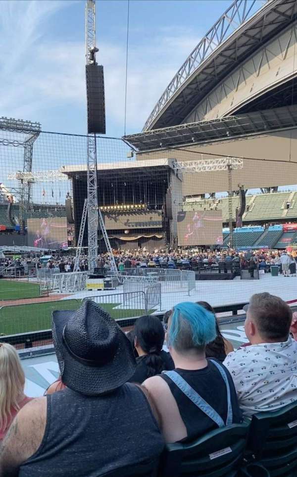 T-Mobile Park, section: 123, row: 9, seat: 8