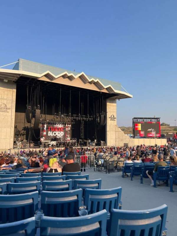 Utah First Credit Union Amphitheatre, section: 305, row: Q, seat: 2