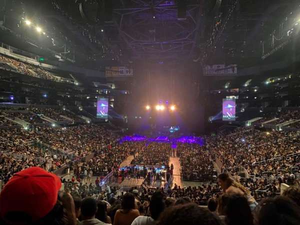 Crypto.com Arena, section: 207, row: 10, seat: 13