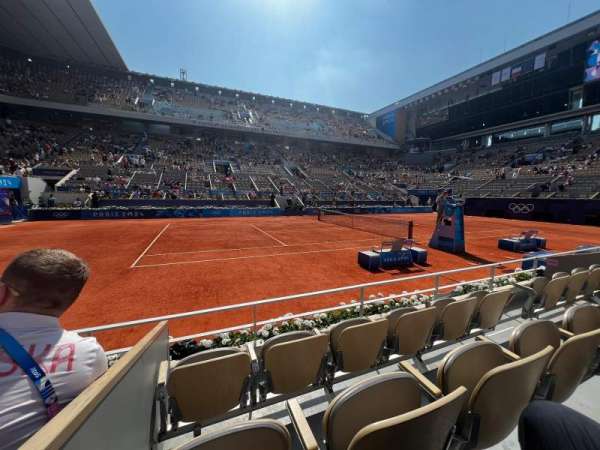 Court Philippe Chatrier, section: C33, row: 13, seat: 30