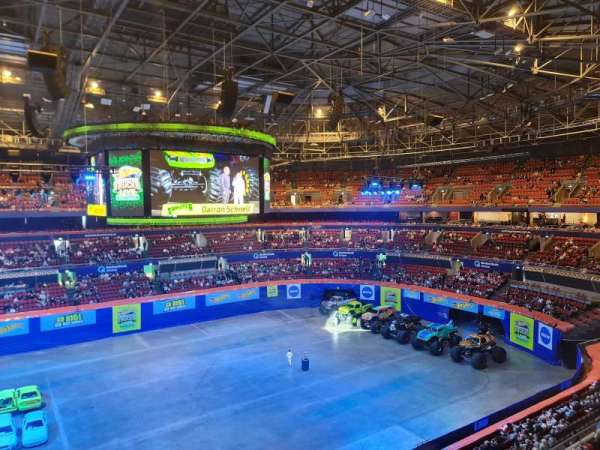qudos bank arena, section: 64, row: A, seat: 261
