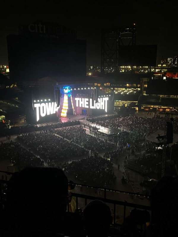 Citi Field, section: 522, row: 3, seat: 9