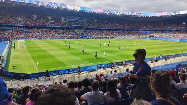 Parc des Princes, section: 103, row: 15, seat: 77