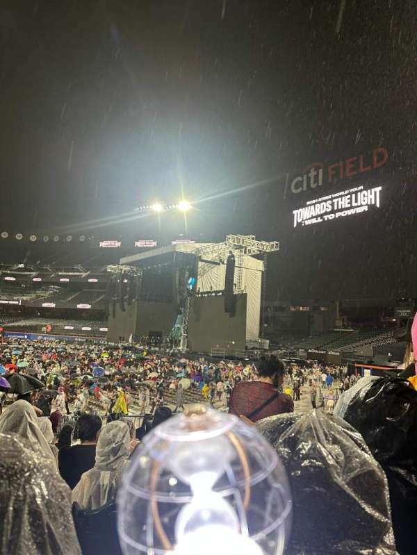 Citi Field, section: 106, row: 19, seat: 14