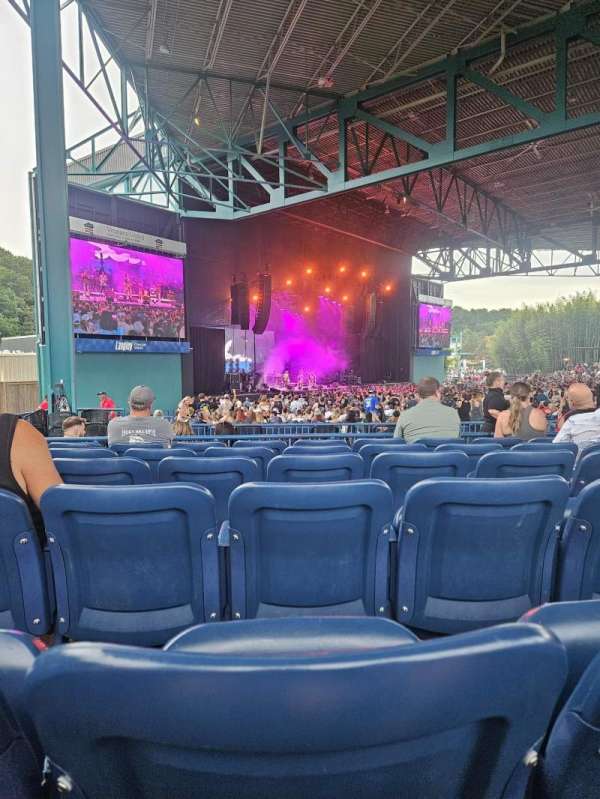 Veterans United Home Loans Amphitheater, section: 205, row: L, seat: 28