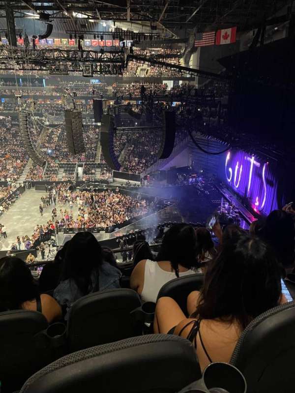 Climate Pledge Arena, section: 112, row: D, seat: 17