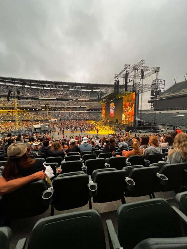 Lincoln Financial Field, section: 121, row: 28, seat: 18