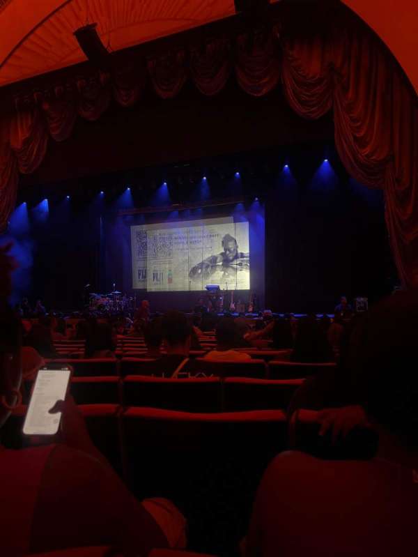 Radio City Music Hall, section: Orchestra 3, row: OO, seat: 2