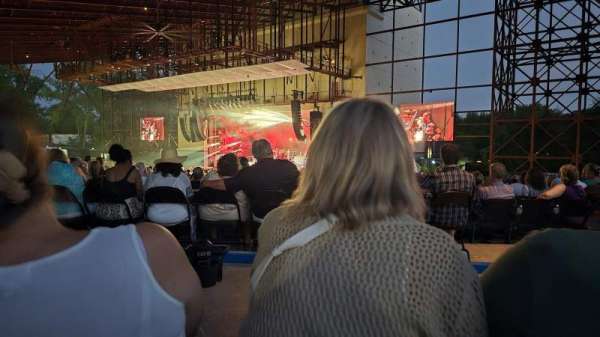 Riverbend Music Center, section: 900, row: QQ, seat: 946
