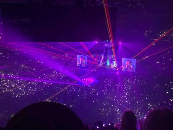 Capital One Arena, section: 411, row: L, seat: 10