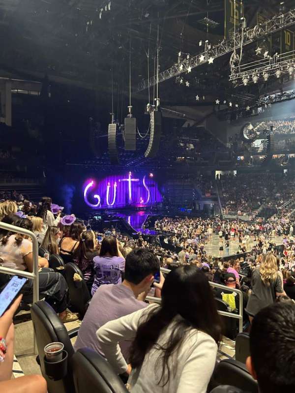 Climate Pledge Arena, section: 26, row: U, seat: 19