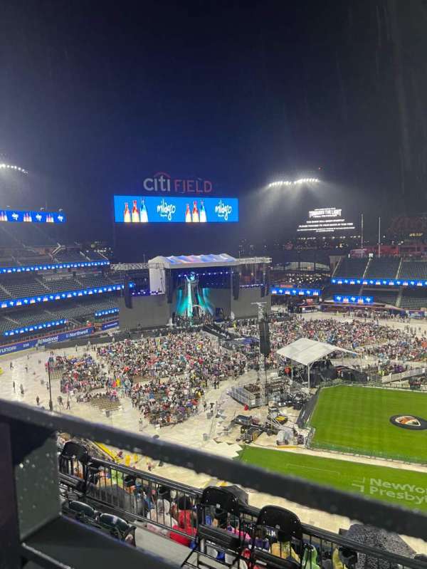Citi Field, section: 520, row: 1, seat: 12