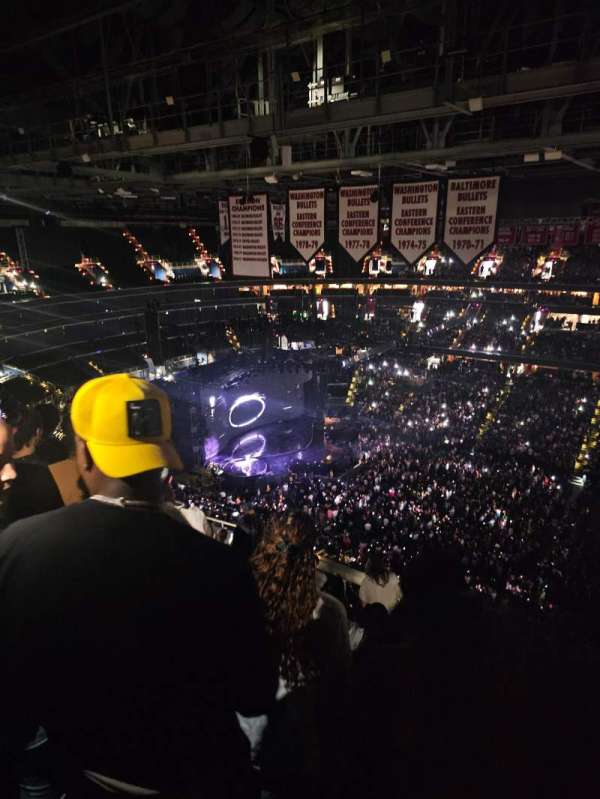 Capital One Arena, section: 401, row: N, seat: 15