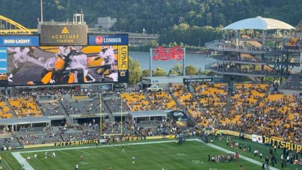 Acrisure Stadium, section: 519, row: T, seat: 19