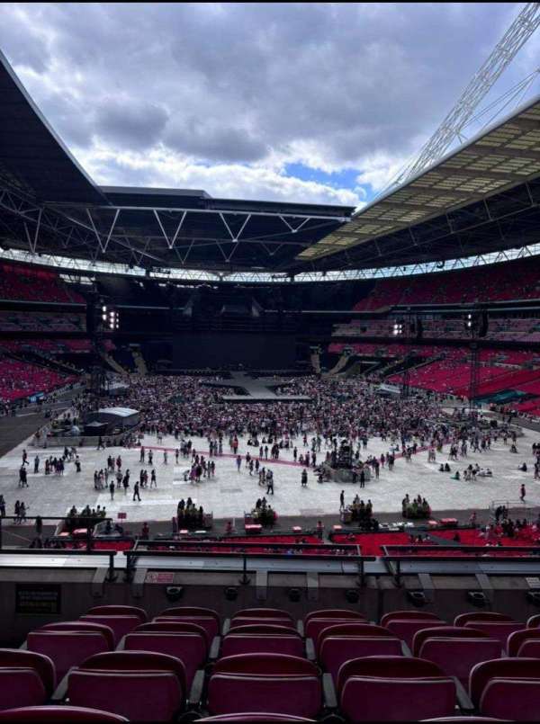 Wembley Stadium, section: 215, seat: 34