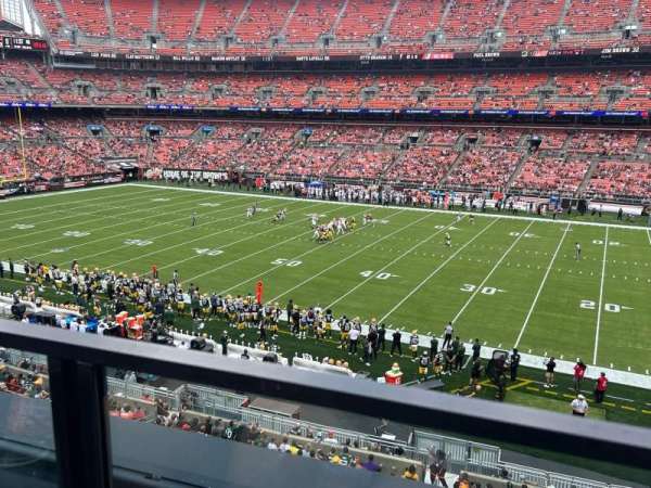 Huntington Bank Field, section: 311, row: 1, seat: 4
