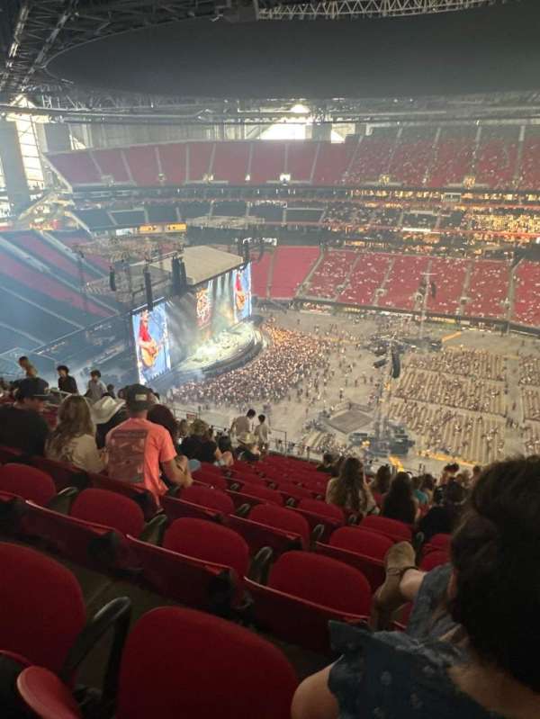 Mercedes-Benz Stadium, section: 337, row: 20, seat: 10