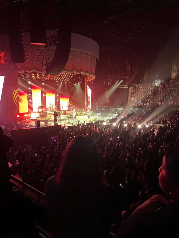 Kia Forum, section: 126, row: 2, seat: 8