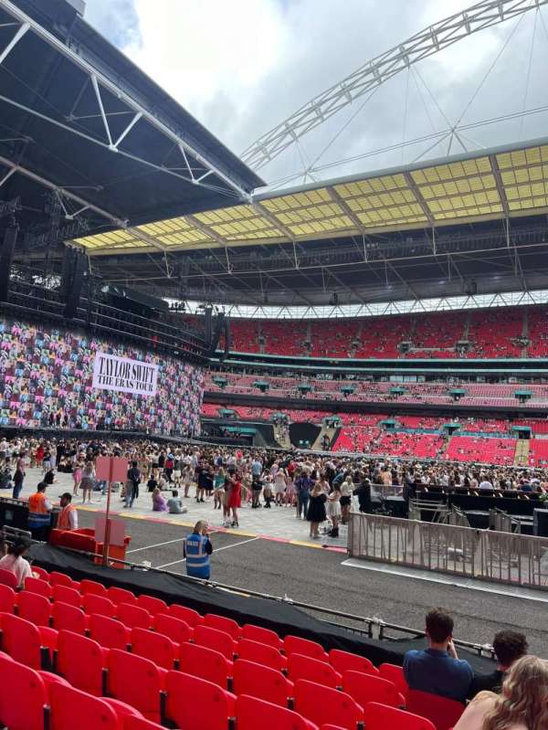 Wembley Stadium, section: 123, row: 9, seat: 23