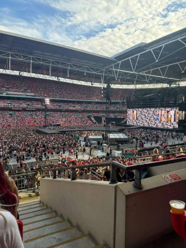Wembley Stadium, section: 102, row: 32, seat: 2