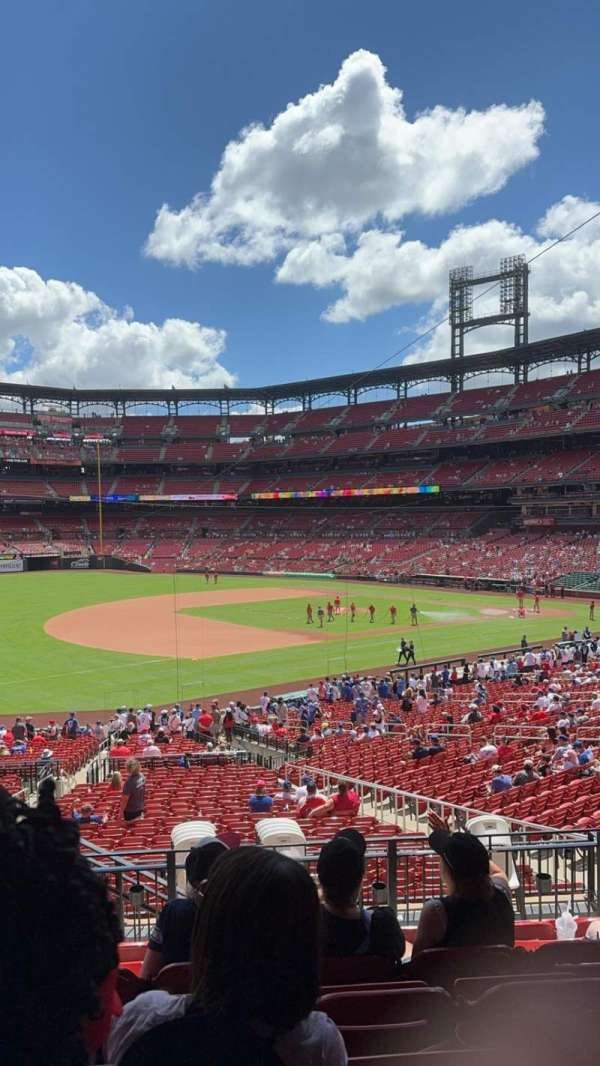 Busch Stadium, section: 161, row: 25, seat: 16