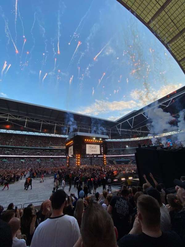 Wembley Stadium, section: 102, row: 10, seat: 11