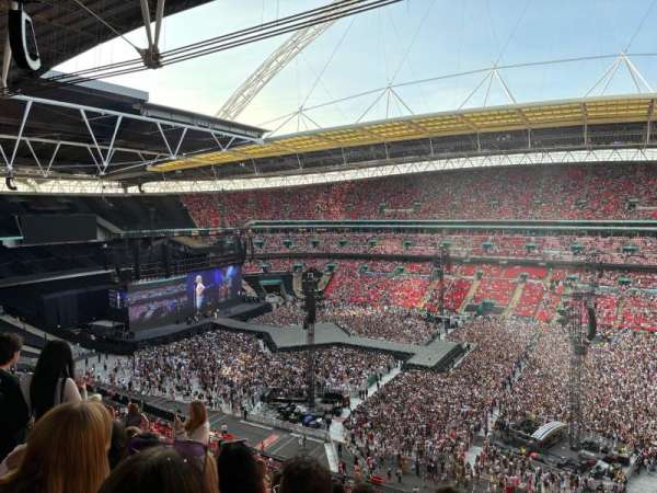 Wembley Stadium, section: 524, row: 14, seat: 330