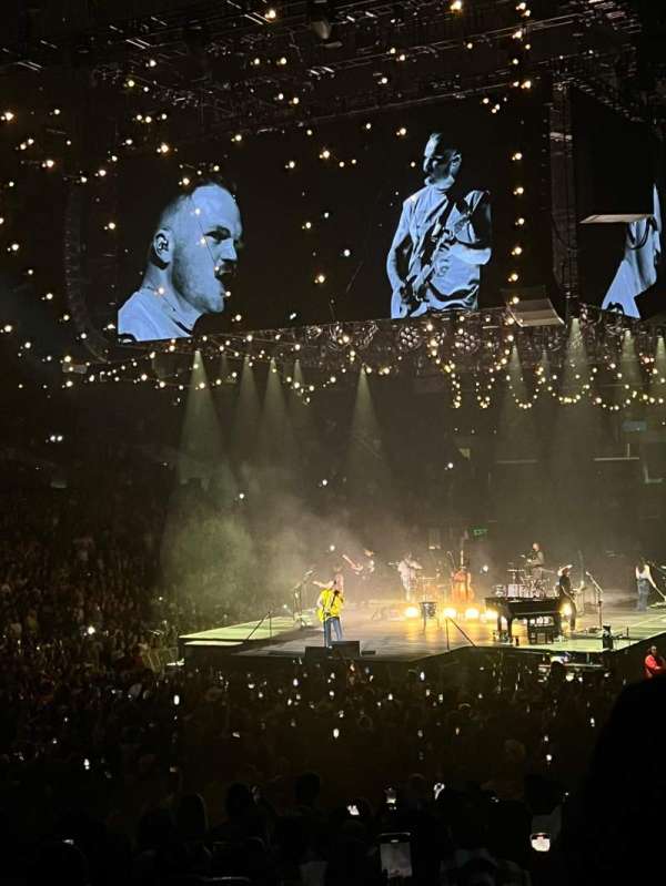 Crypto.com Arena, section: 106, row: 15, seat: 14
