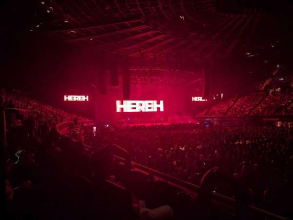 Kia Forum, section: 130, row: 2, seat: 8