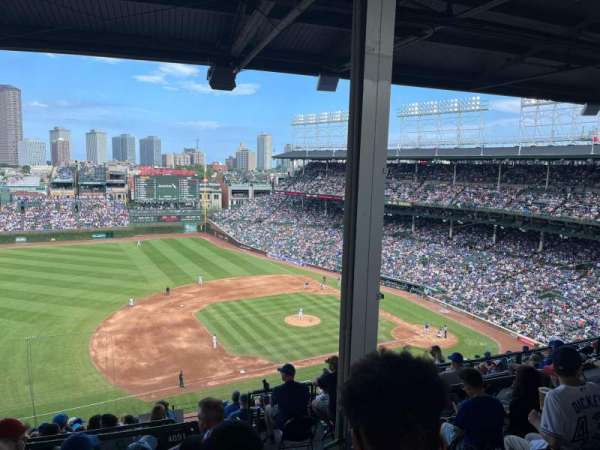 Wrigley Field, section: 409L, row: 5, seat: 21