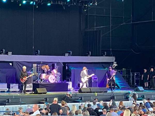 Veterans United Home Loans Amphitheater, section: 103, row: V, seat: 2